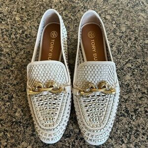 Tory Burch woven ivory and gold leather Jessa loafers’s size 8